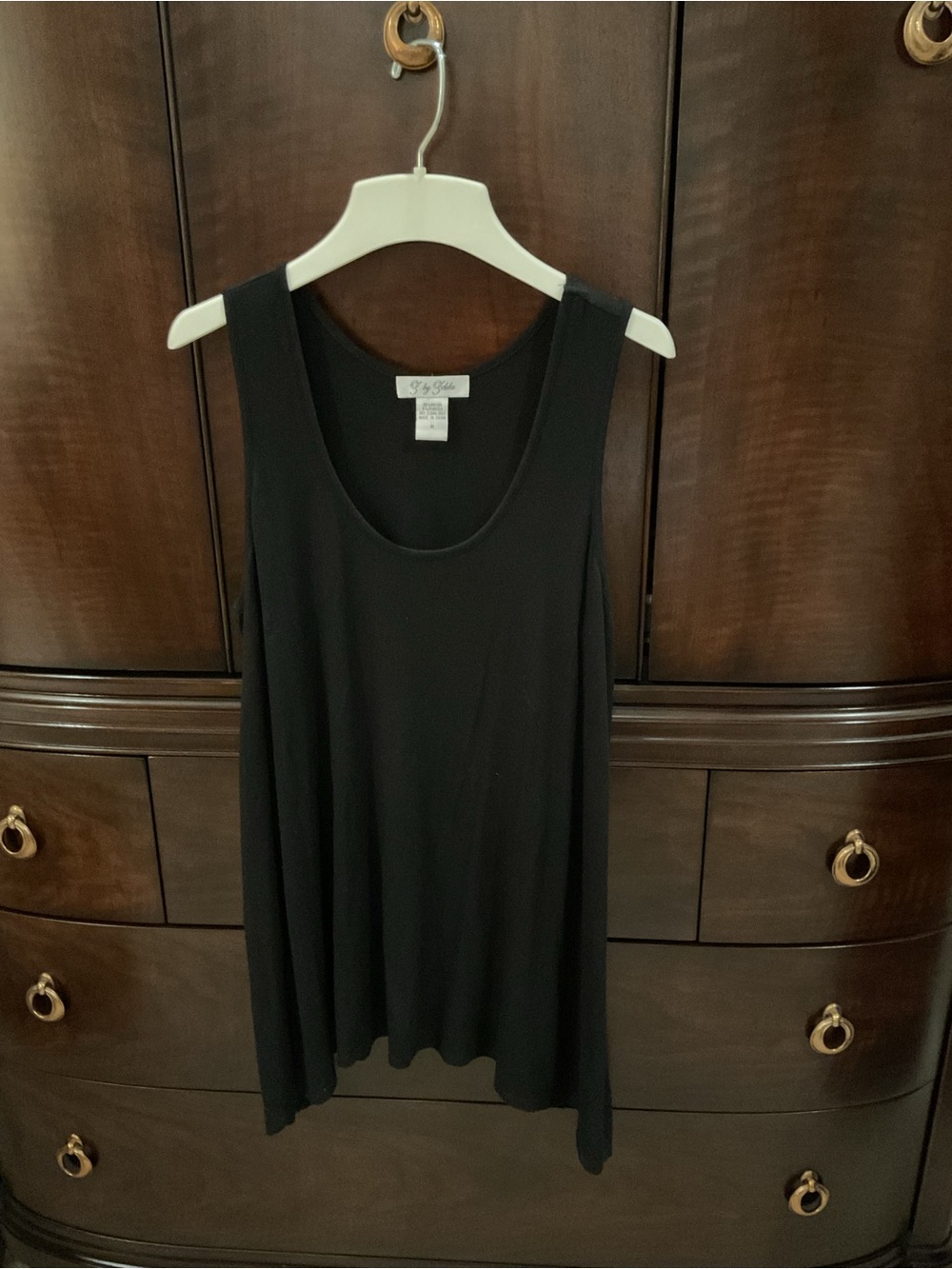 Black Scoop Neck Sleeveless Tunic